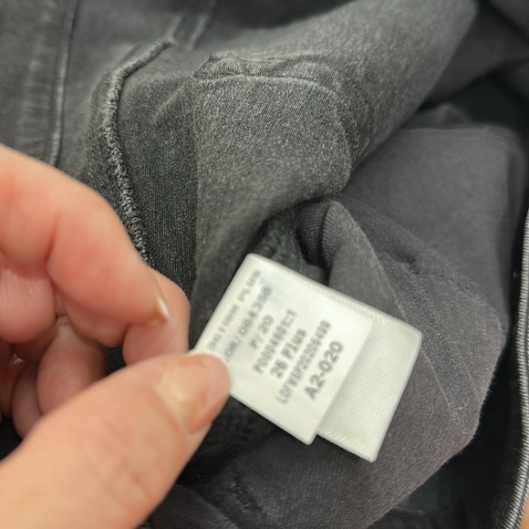 Loft Plus High Waist Skinny Crop button fly black jeans size 26. NWT. - Picture 14 of 15